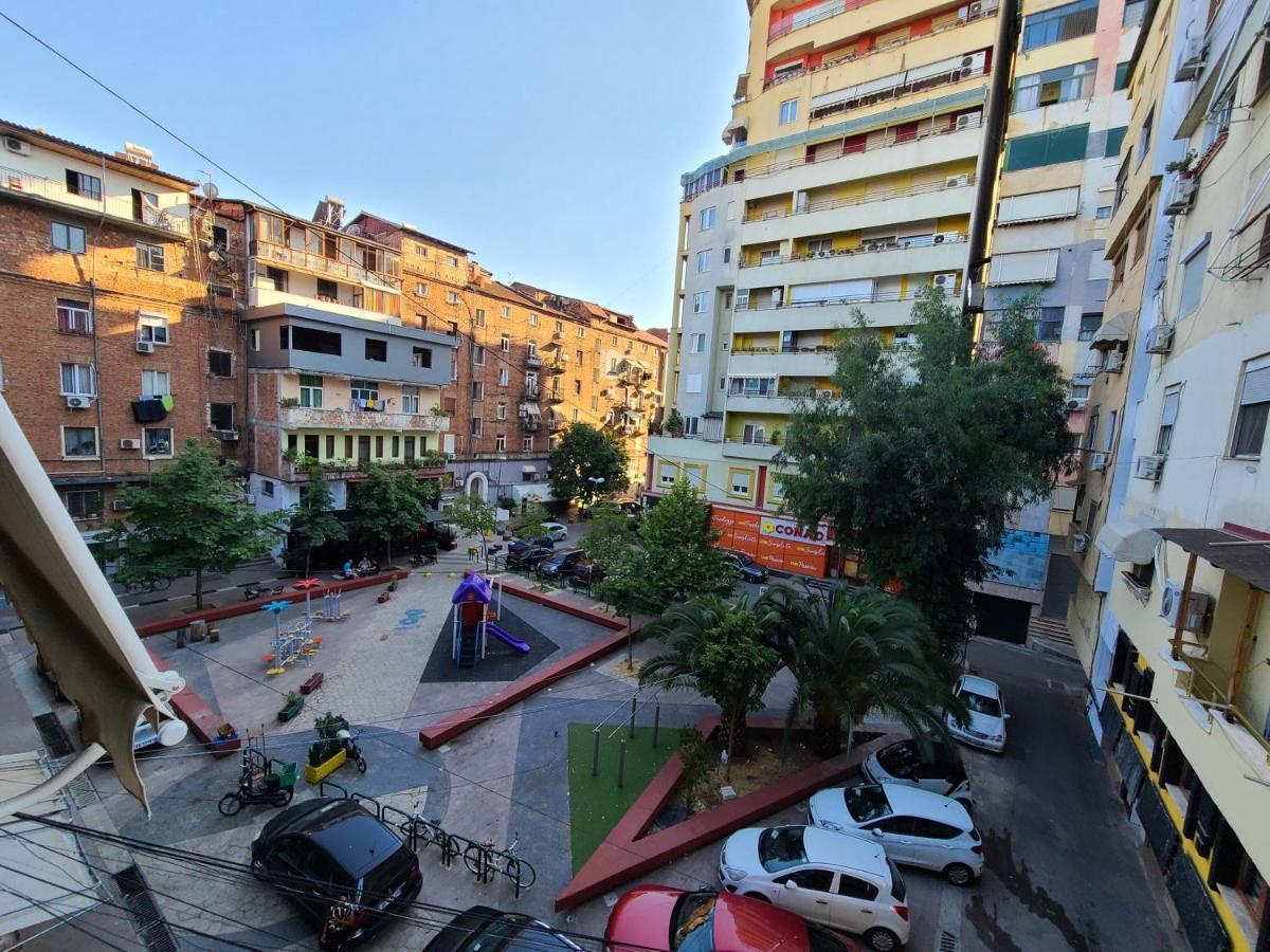 Appartamento Heart Of Tirana Esterno foto